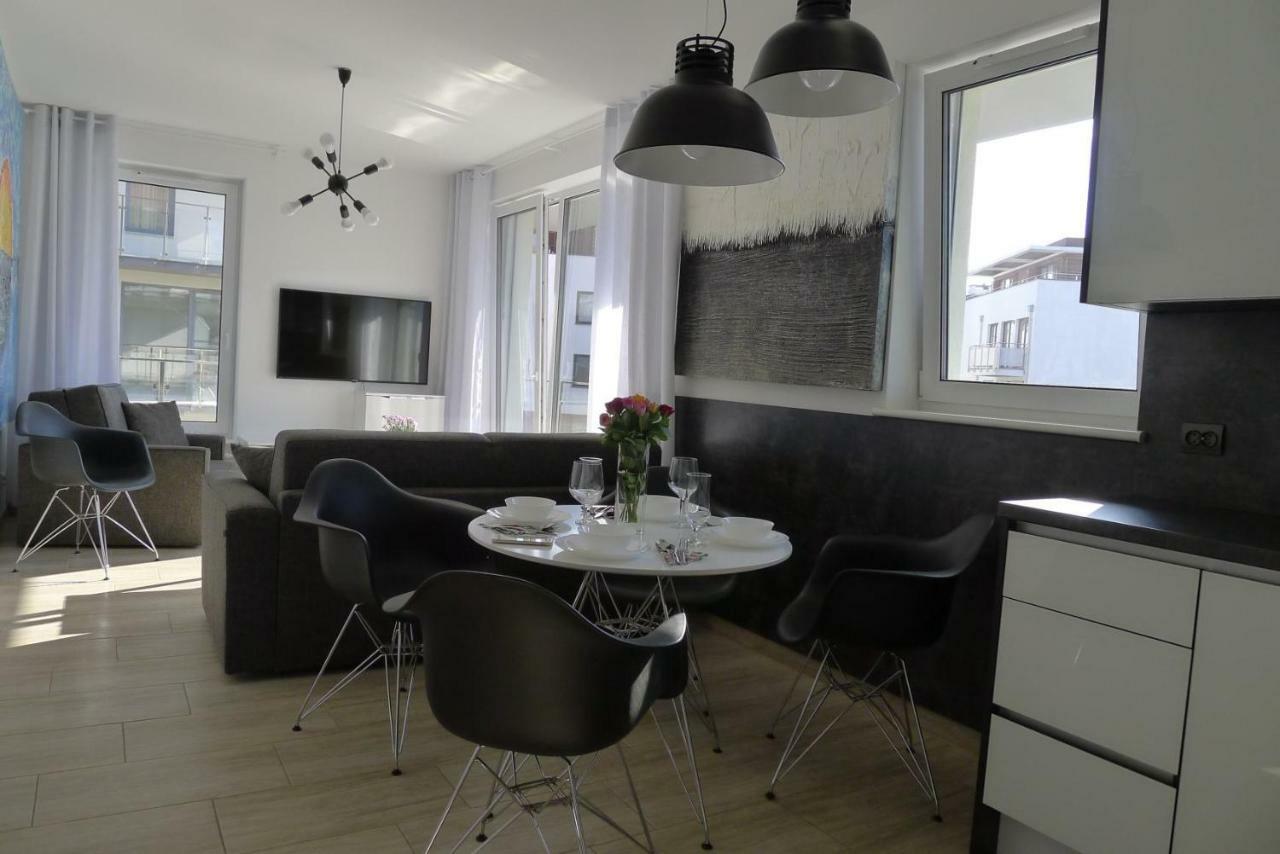 Impresja 42 Apartament Z Garazem Kolobrzeg Exterior photo